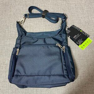 NEW Travelon Anti-Theft Classic Messenger Purse NWT